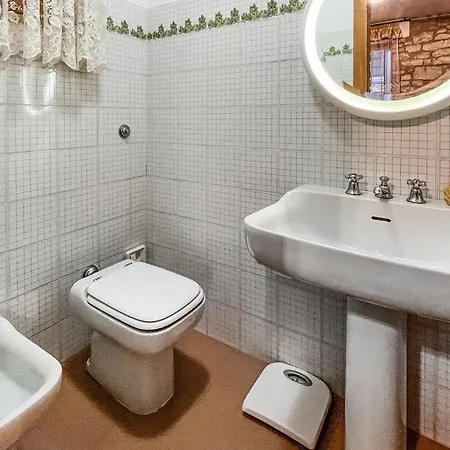 2 Bedroom Beautiful In Holiday home Corciano
