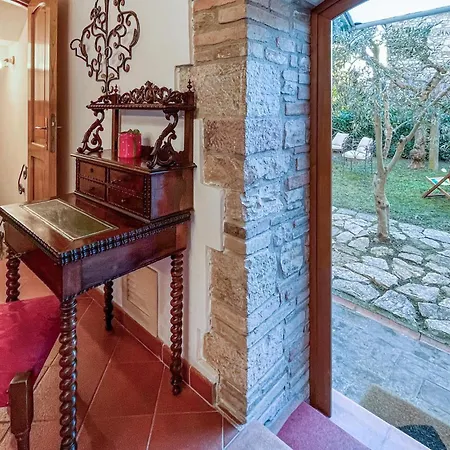 2 Bedroom Beautiful In Corciano