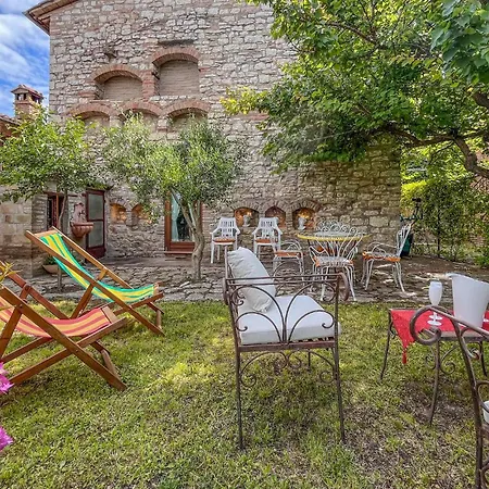 2 Bedroom Beautiful In Holiday home